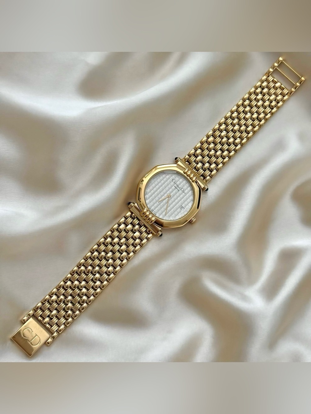 AUTHENTIC VINTAGE DIOR GOLD WATCH - Picture 2 of 7